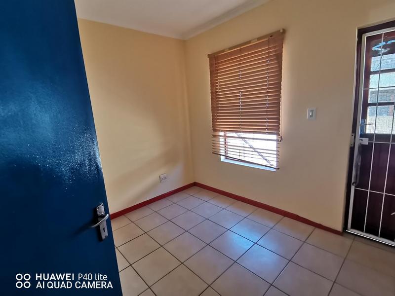 To Let 1 Bedroom Property for Rent in Bardale Village Western Cape